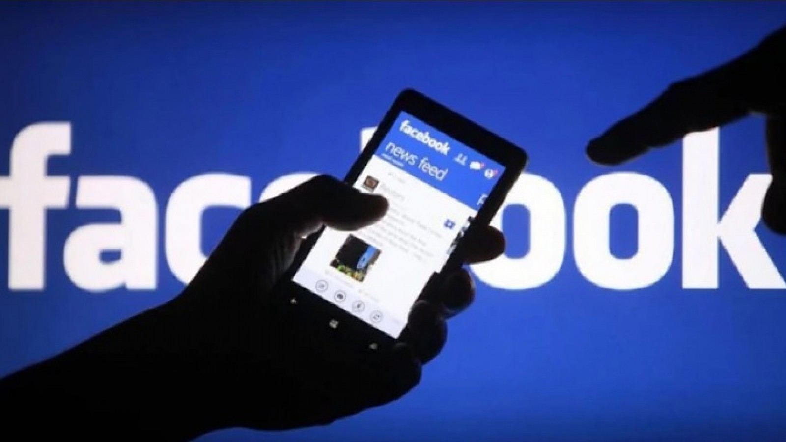 Malas noticias para Facebook: menos usuarios activos y caída en la bolsa